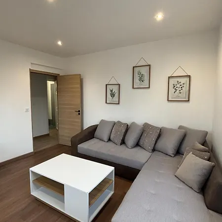 M39 T2 Lacharpargne Valeury Apartment
